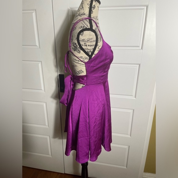 Lucy in the Sky Quinn A-line Dress in Purple Satin Hoco Homecoming - Picture 5 of 8